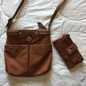 Relic brown cross body bag